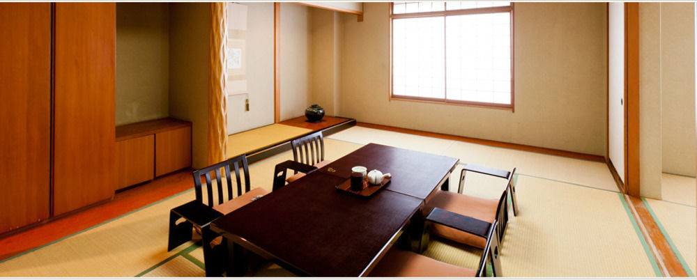 Готель Taisenkaku Asakura  Екстер'єр фото